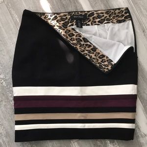 White House/ Black Market size 00 Skirt